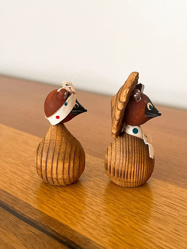 PAIRE DE TANUKI EN TENUGUI JAPONAIS