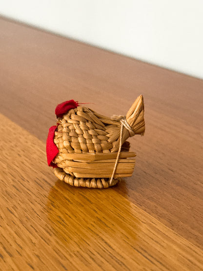 UNE POULET ET SON POUSSIN