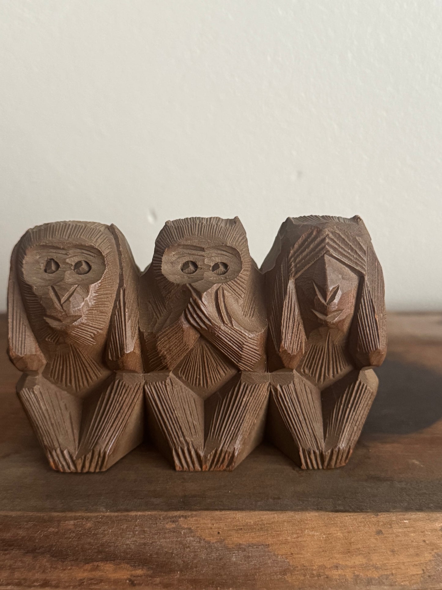 LES CÉLÈBRES TROIS SINGES