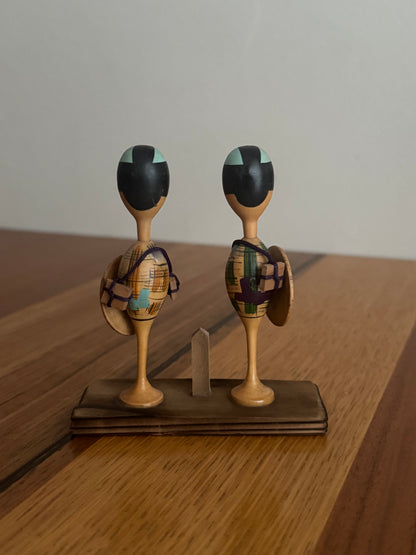 YAJI-SAN & KITA-SAN – PAIRE DE KOKESHI VOYAGEURS